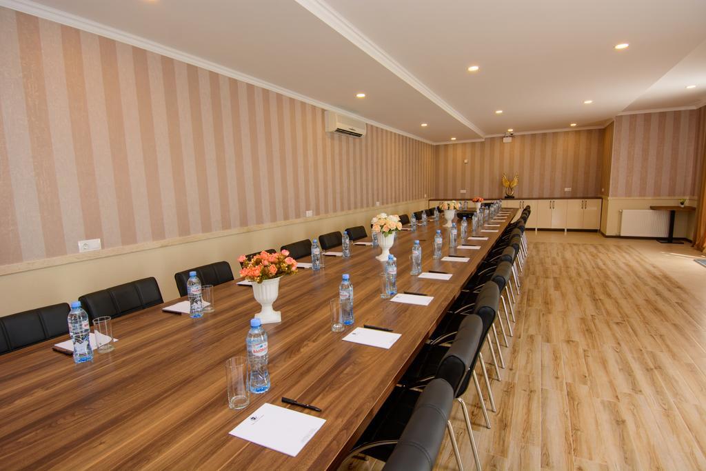 Apart Hotel Mx Tbilisi ภายนอก รูปภาพ